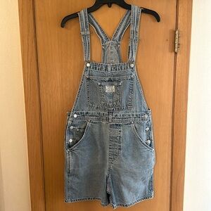 Levi’s Women’s Vintage Jean Denim Shortalls Overalls Light Wash Y2K Size Medium